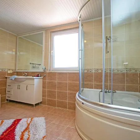 Paradise Town Hazel 빌라 베렉