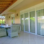 Paradise Town Hazel Villa *