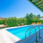 Villa Paradise Town Hazel *