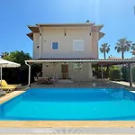 Paradise Town Hazel Villa